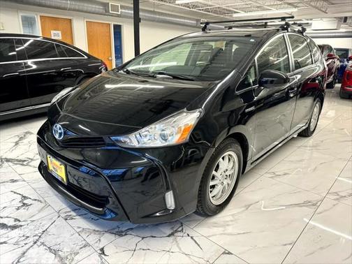 2016 Toyota Prius v Three