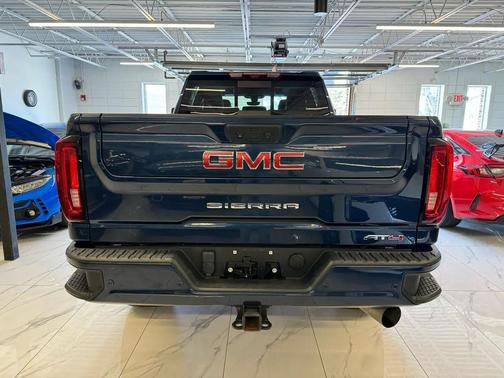 2022 GMC Sierra 2500 AT4