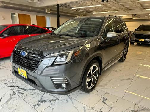 Magnetite Gray Metallic 2023 Subaru Forester Touring