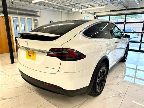 2021 Tesla Model X Long Range Dual Motor All-Wheel Drive