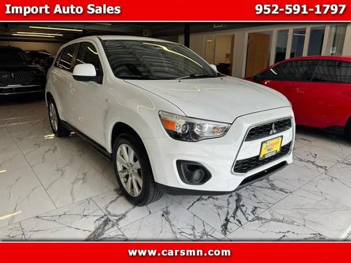 White Pearl 2015 Mitsubishi Outlander Sport ES