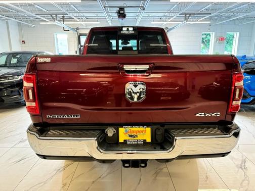 2022 RAM 3500 Laramie Crew Cab 4x4 6'4' Box
