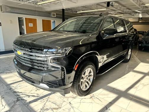 2022 Chevrolet Suburban LT