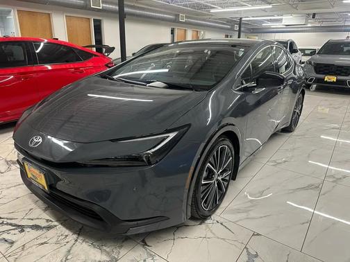 2023 Toyota Prius XLE