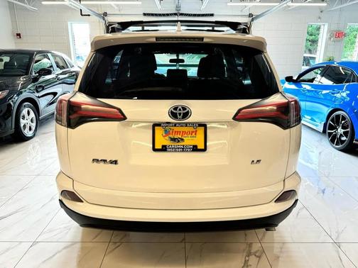 2016 Toyota RAV4 LE