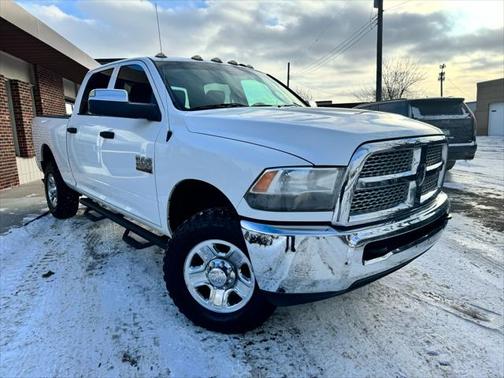 2017 RAM 2500 Tradesman Crew Cab 4x4 6'4' Box