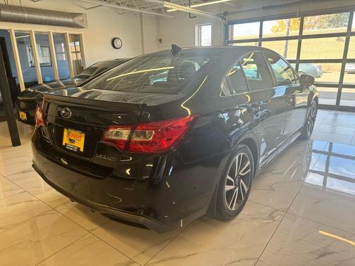 2018 Subaru Legacy Sport