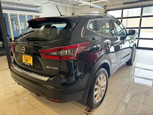 2021 Nissan Rogue Sport SV