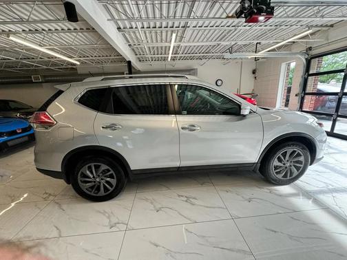 Brilliant Silver 2016 Nissan Rogue SL