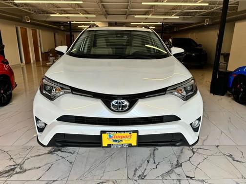 Pearl White 2017 Toyota RAV4 Limited
