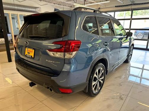 Horizon Blue Pearl 2019 Subaru Forester Limited