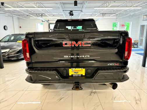2023 GMC Sierra 2500 AT4