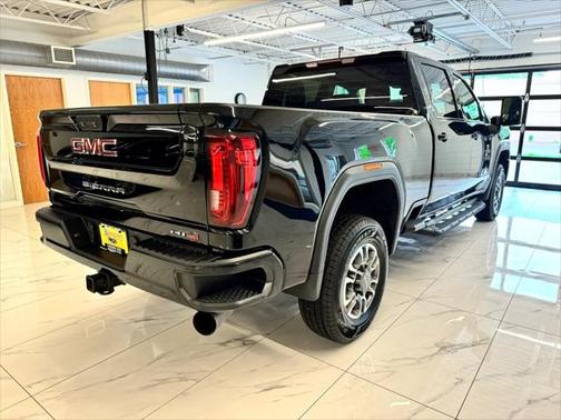 2023 GMC Sierra 2500 AT4