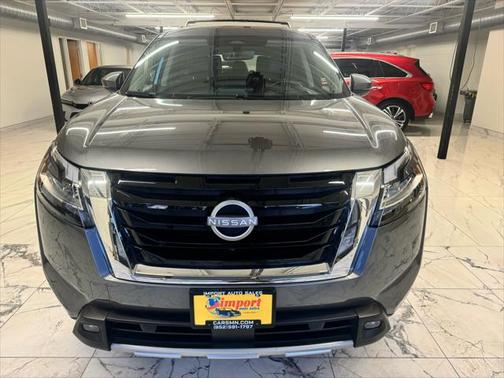 2023 Nissan Pathfinder Platinum 4WD