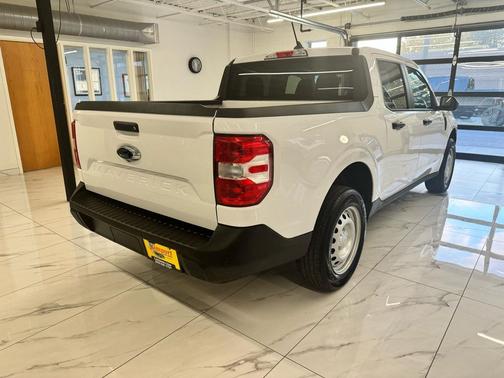 2022 Ford Maverick XL