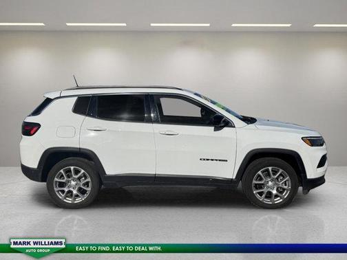 2024 Jeep Compass Latitude Lux