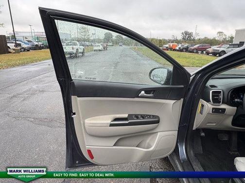 2022 Kia Sportage LX