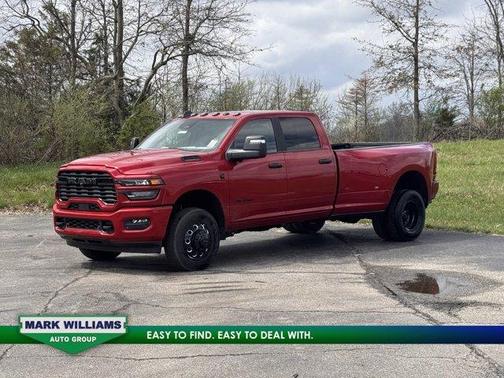 Molten Red Pearlcoat 2026 RAM 3500 Big Horn