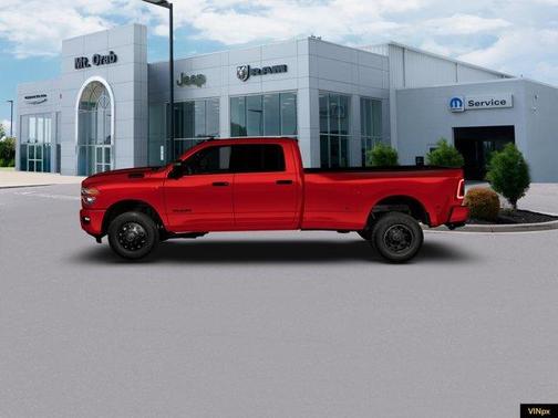 Molten Red Pearlcoat 2026 RAM 3500 Big Horn