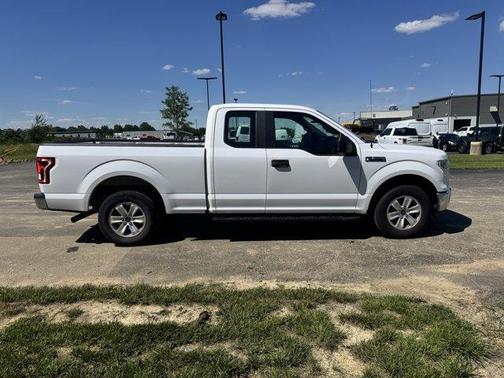 Oxford White 2017 Ford F-150 XL