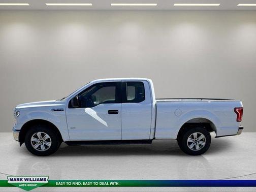 Oxford White 2017 Ford F-150 XL