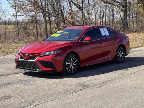 2022 Toyota Camry SE