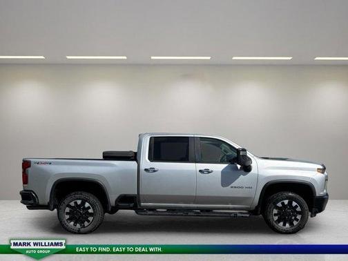 2020 Chevrolet Silverado 2500 Custom