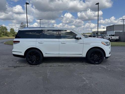 2022 Lincoln Navigator Reserve