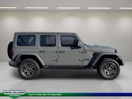 2022 Jeep Wrangler Unlimited 4xe Sahara