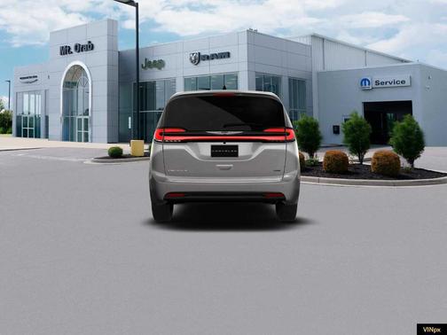 Silver Mist Clearcoat 2026 Chrysler Pacifica Select