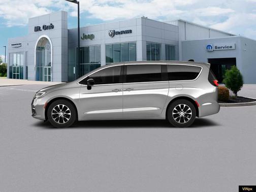 Silver Mist Clearcoat 2026 Chrysler Pacifica Select