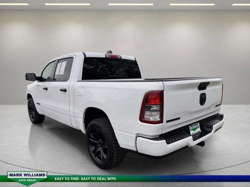 Bright White Clearcoat 2023 RAM 1500 Big Horn
