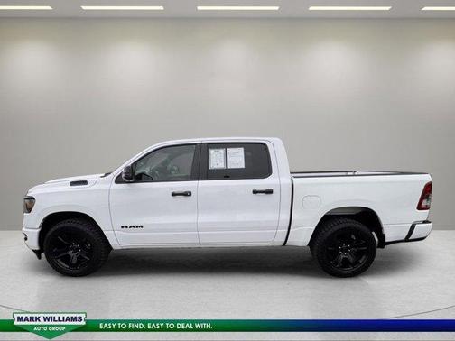 Bright White Clearcoat 2023 RAM 1500 Big Horn