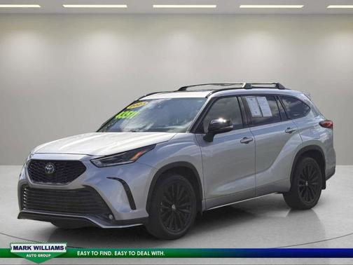 Celestial Silver Metallic 2023 Toyota Highlander XSE