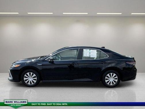 2021 Toyota Camry Hybrid LE