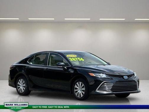 2021 Toyota Camry Hybrid LE