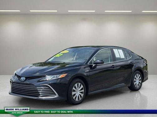 2021 Toyota Camry Hybrid LE