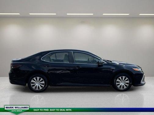 2021 Toyota Camry Hybrid LE