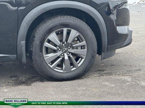 2024 Nissan Pathfinder S