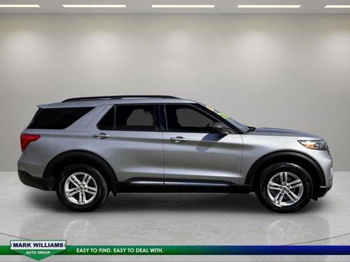 Iconic Silver Metallic 2021 Ford Explorer XLT