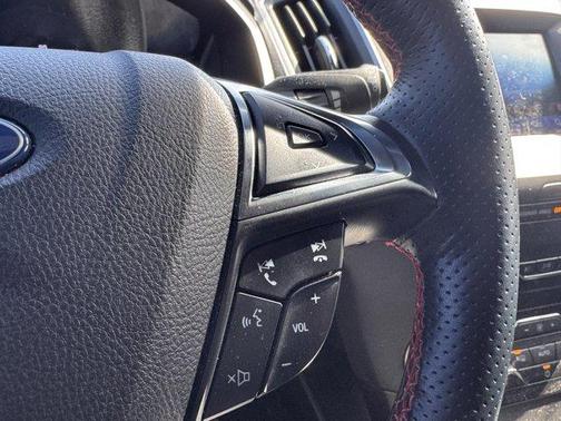 2020 Ford Edge ST Line