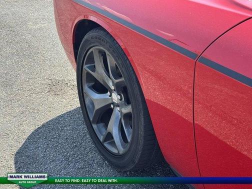 2015 Dodge Challenger SXT