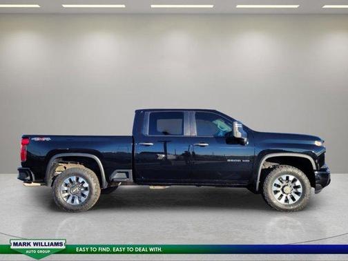 2024 Chevrolet Silverado 2500 Custom