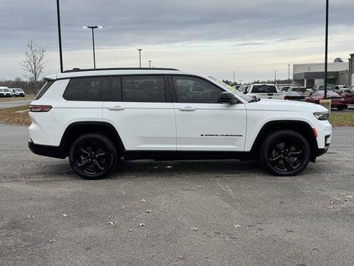 2021 Jeep Grand Cherokee L Laredo
