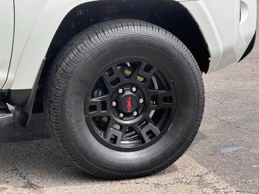 Super White 2019 Toyota 4Runner TRD Pro