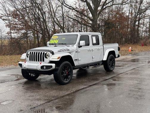 2022 Jeep Gladiator Overland
