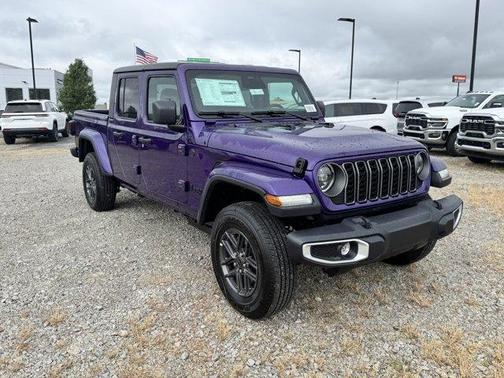 REIGN 2026 Jeep Gladiator Sport