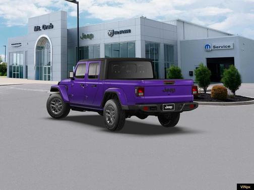 REIGN 2026 Jeep Gladiator Sport