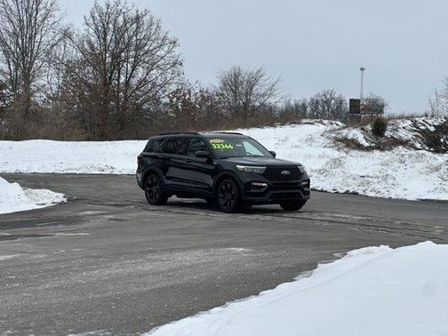 2022 Ford Explorer ST-Line