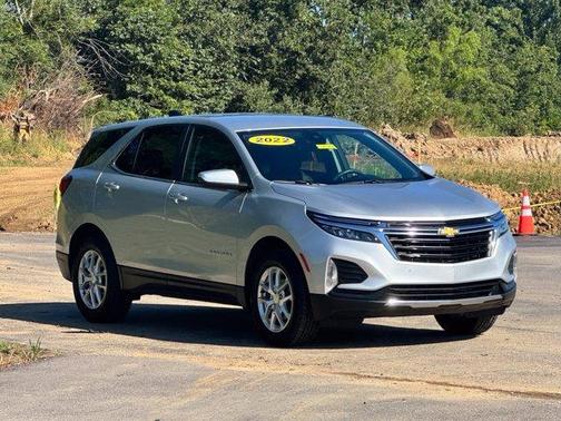 Silver Ice Metallic 2022 Chevrolet Equinox 2LT